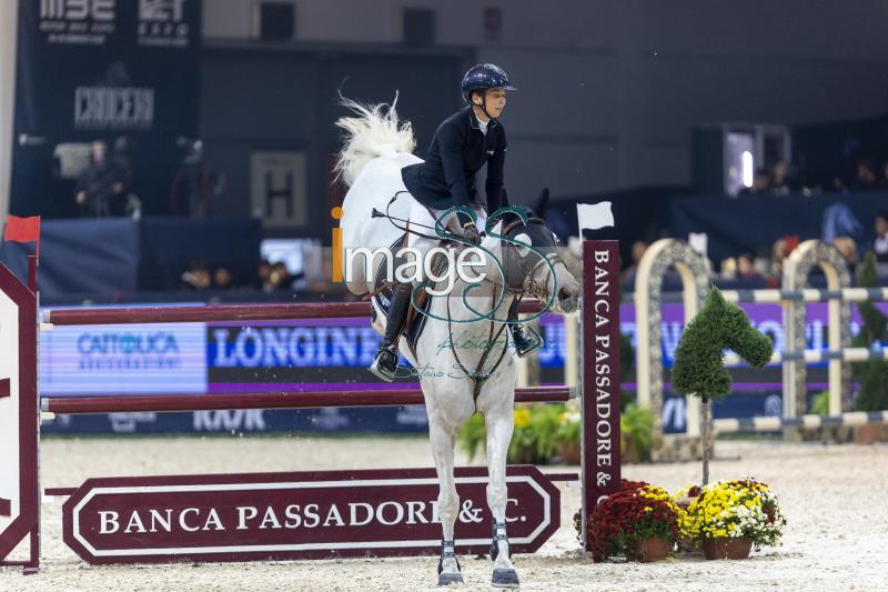 Richard Jane (SUI) riding Fouego de la Closiere_Verona_20241109_SS358153.jpg